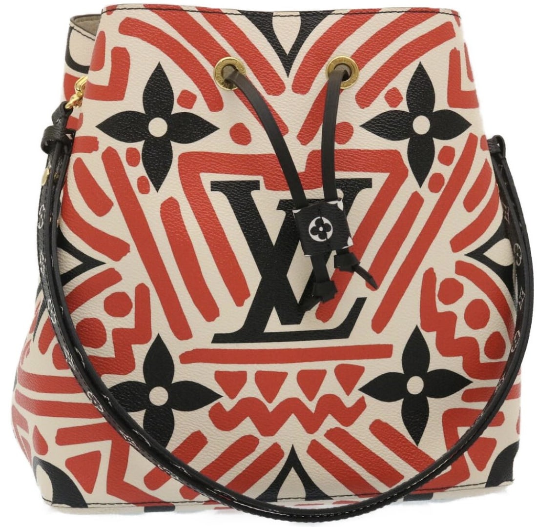 Louis Vuitton NeoNoe Red Shoulder Bag: Louis Vuitton NeoNoe Red Shoulder Bag This pre-owned Louis Vuitton NeoNoe handbag is in excellent condition, showing no notable scratches on the surface, interior, pockets, or corners. The bag is desi