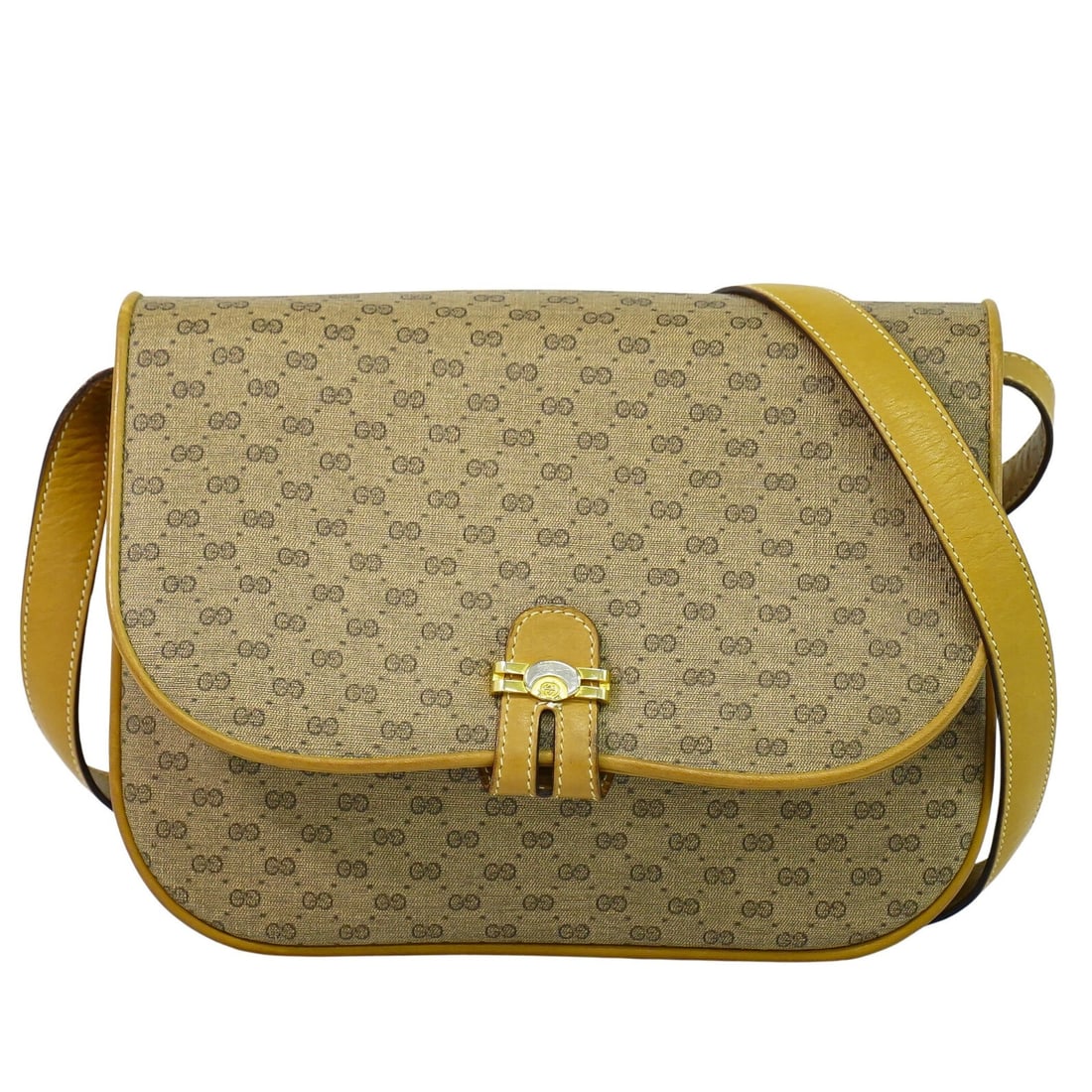 Gucci GG Marmont Beige Crossbody Pouch Bag: Gucci GG Marmont Beige Crossbody Pouch Bag This Gucci GG Marmont pouch crossbody bag is crafted in beige and designed for women. The bag is in general used condition with visible wear, slight cracks,