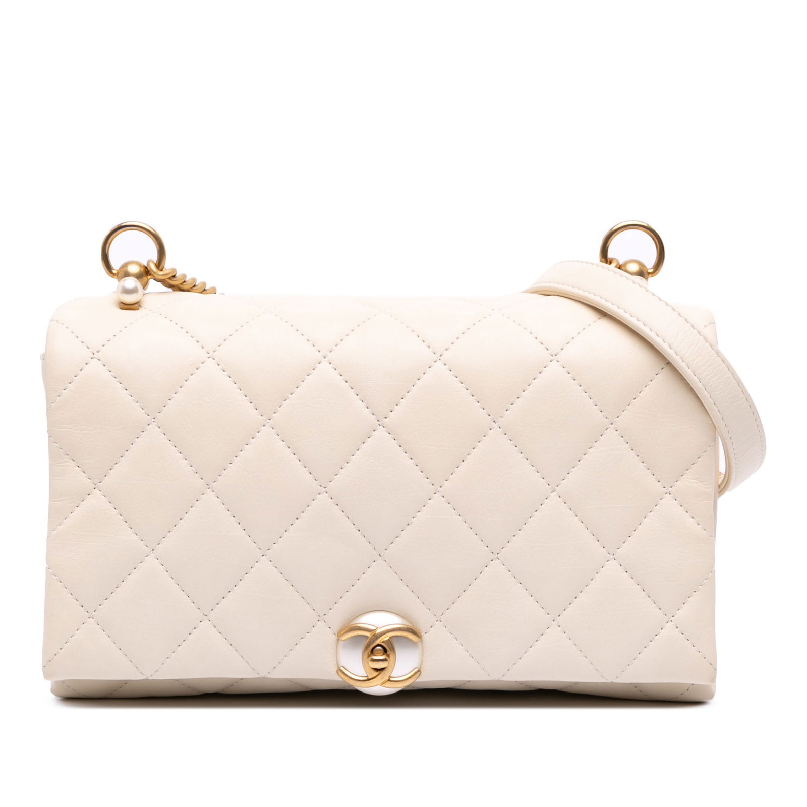 Chanel White Quilted Calfskin Pearl CC Accordion Flap Bag: Chanel White Quilted Calfskin Pearl CC Accordion Flap Bag Introducing the Chanel Quilted Calfskin Pearl CC Accordion Flap, a sophisticated flap bag crafted from luxurious quilted leather. This elegant