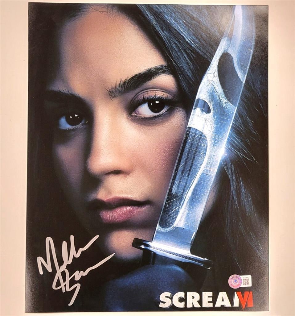 Melissa Barrera Signed Scream 11x14 Photo Beckett Authenticated: Melissa Barrera Signed Scream 11x14 Photo Beckett Authenticated This original 11x14 photograph features a stunning image from the movie "Scream" and is signed by actress Melissa Barrera. The autograph