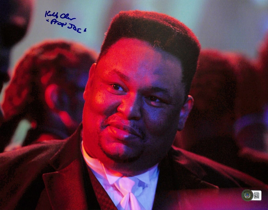 Robert Chew Signed 11x14 Photo The Wire Beckett Certified: Robert Chew Signed 11x14 Photo The Wire Beckett Certified This impressive 11x14 photograph features a bold blue permanent marker signature from Robert Chew, renowned for his role as "Prop Joe" in the