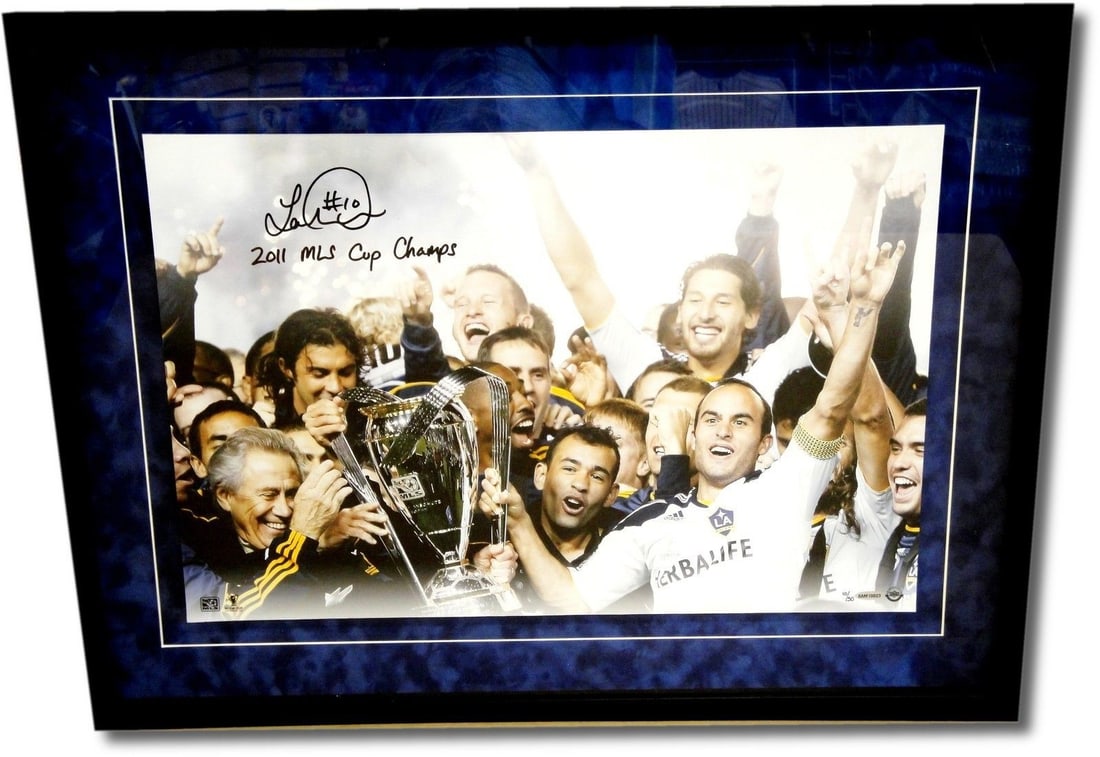Landon Donovan Signed 16x24 Photo Galaxy 2011 MLS Cup UDA (1 of 3)