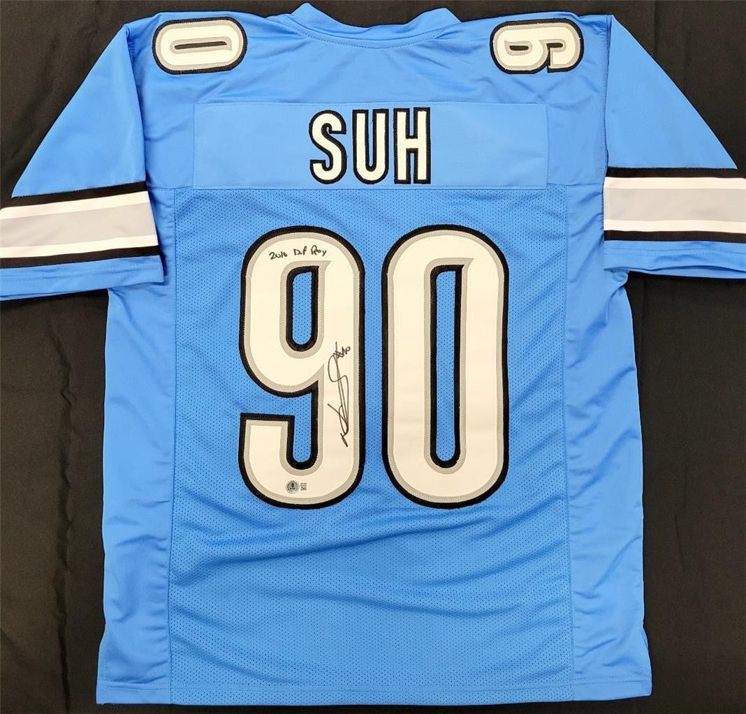Ndamukong Suh Autographed Detroit Lions Jersey 2010 Def ROY BAS Certified: Ndamukong Suh Autographed Detroit Lions Jersey 2010 Def ROY BAS Certified This is a pre-owned Detroit Lions jersey signed by Ndamukong Suh, who earned the title of 2010 Defensive Rookie of the Year. T