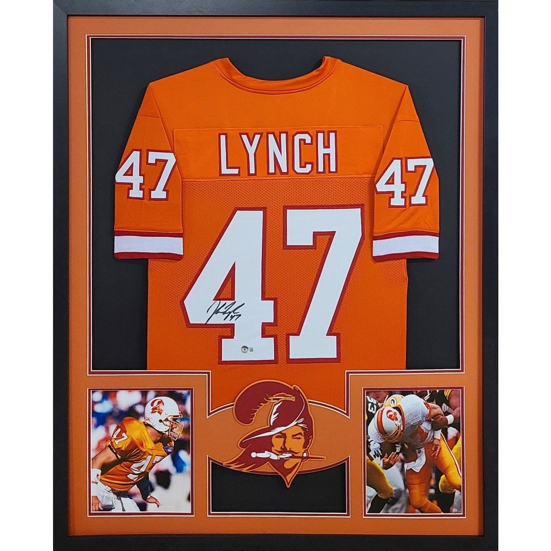John Lynch Signed Framed Jersey Tampa Bay Buccaneers Beckett Authenticated: John Lynch Signed Framed Jersey Tampa Bay Buccaneers Beckett Authenticated This autographed John Lynch framed jersey is a remarkable collectible for any Tampa Bay Buccaneers fan. Authenticated by Beck