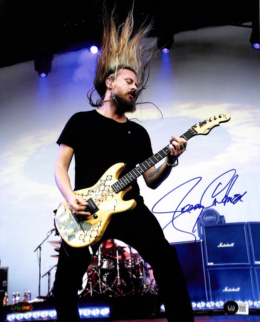 Jerry Cantrell Signed 11x14 Photo Alice In Chains Beckett Certified: Jerry Cantrell Signed 11x14 Photo Alice In Chains Beckett Certified This striking 11x14 photograph features Jerry Cantrell, the iconic guitarist of Alice In Chains, beautifully autographed in blue per
