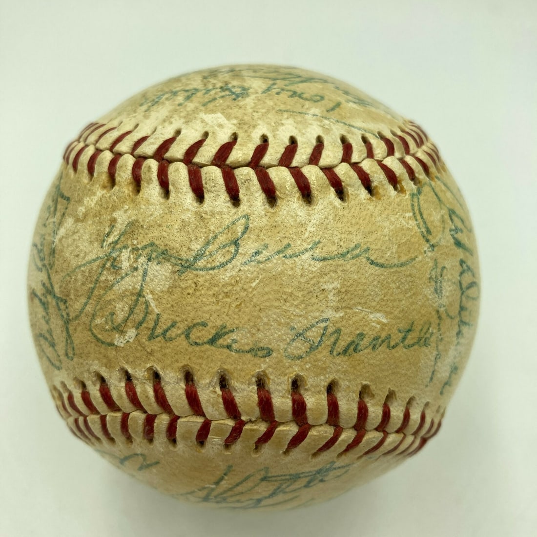 1959 New York Yankees Signed Baseball with Mickey Mantle PSA DNA COA (1 of 8)