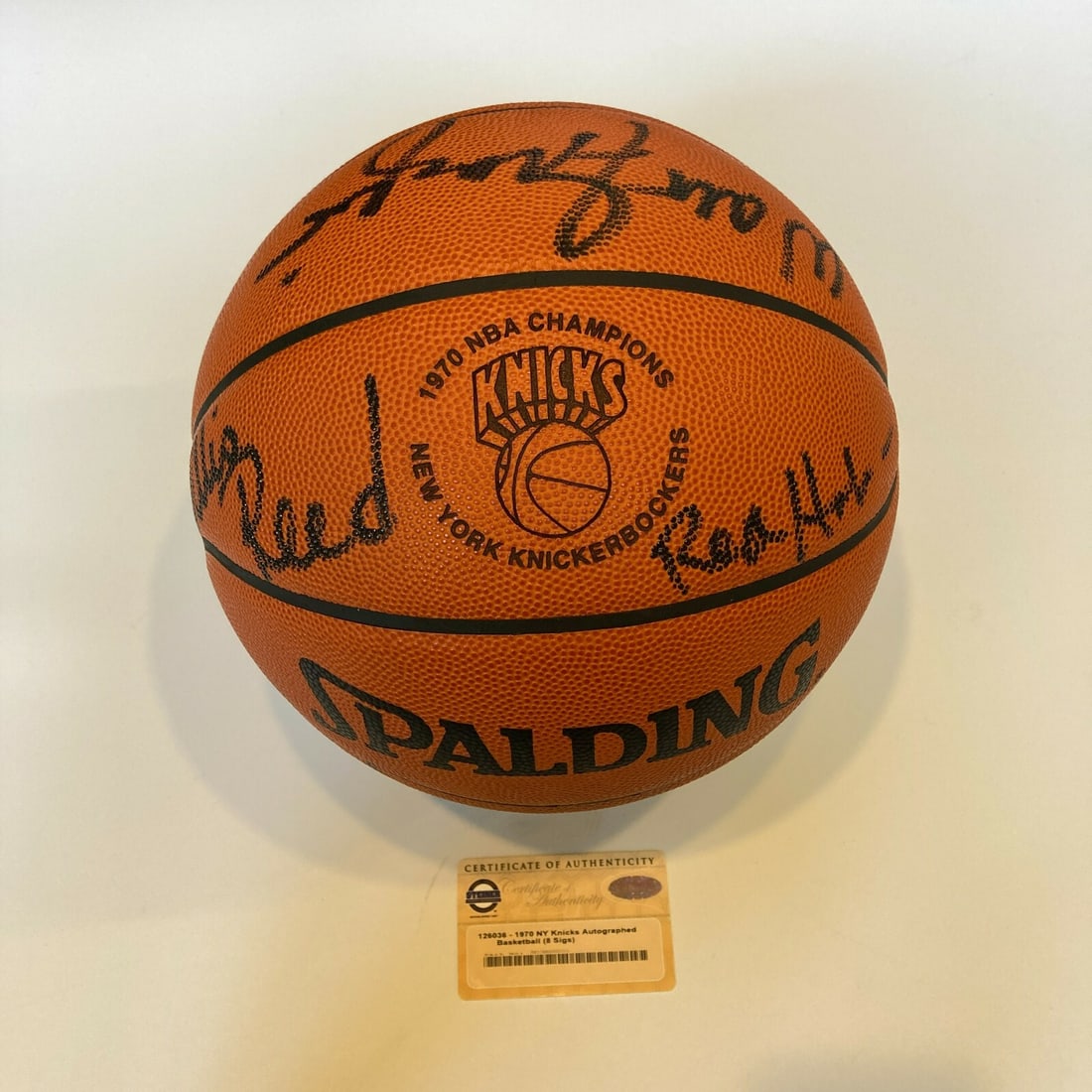 1969-1970 New York Knicks Team Signed Basketball Steiner COA (1 of 10)
