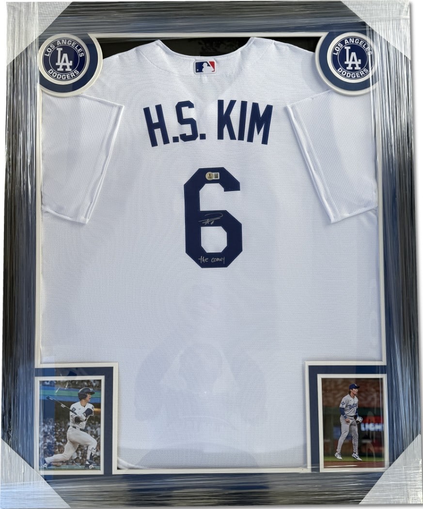 Hye-Seong Kim Signed Dodgers Jersey Custom Frame Beckett Authenticated: Hye-Seong Kim Signed Dodgers Jersey Custom Frame Beckett Authenticated This is an original autographed jersey of Hye Seong Kim, a player for the Los Angeles Dodgers. The jersey is custom framed and me