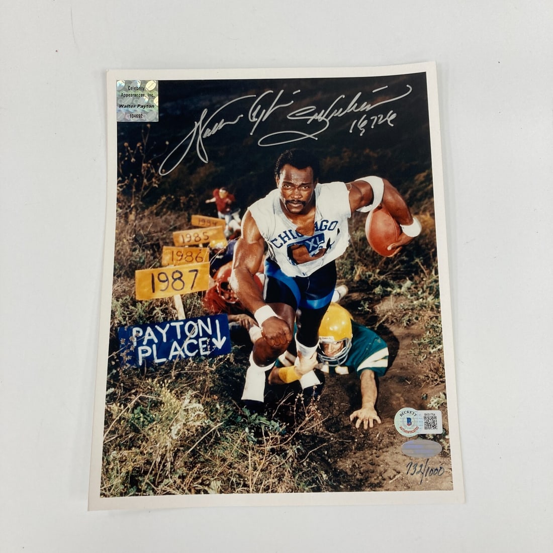 Walter Payton Signed Inscribed 8x10 Photo 16,726 Yards Beckett COA (1 of 5)