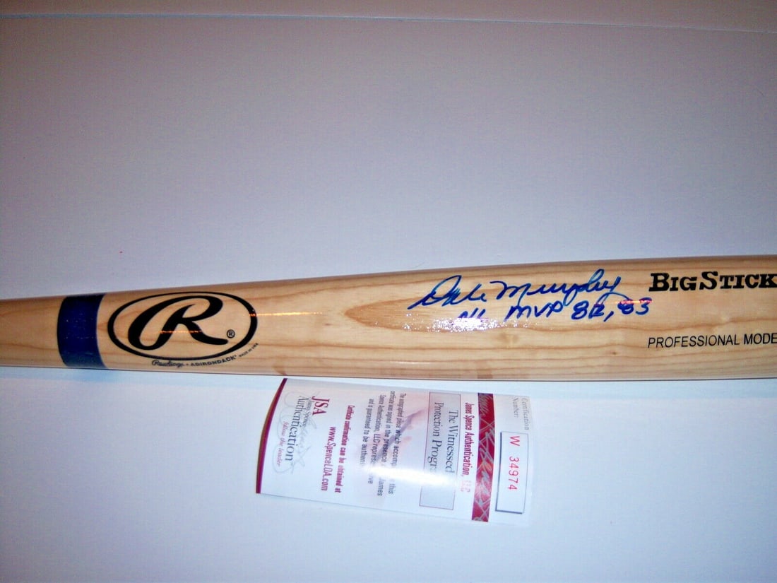 Dale Murphy Signed Atlanta Braves Bat JSA COA 82 83 NL MVP: Dale Murphy Signed Atlanta Braves Bat JSA COA 82 83 NL MVP This is a signed baseball bat from Dale Murphy, the renowned player of the Atlanta Braves, who won the National League MVP award in both