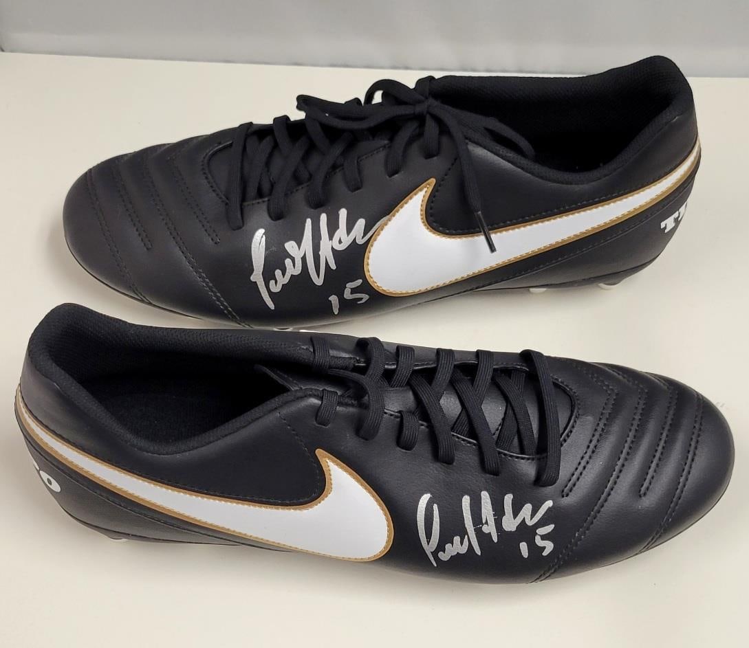 Rare Luis Hernandez Signed Nike Cleats Size 12 BAS Authenticated (1 of 7)