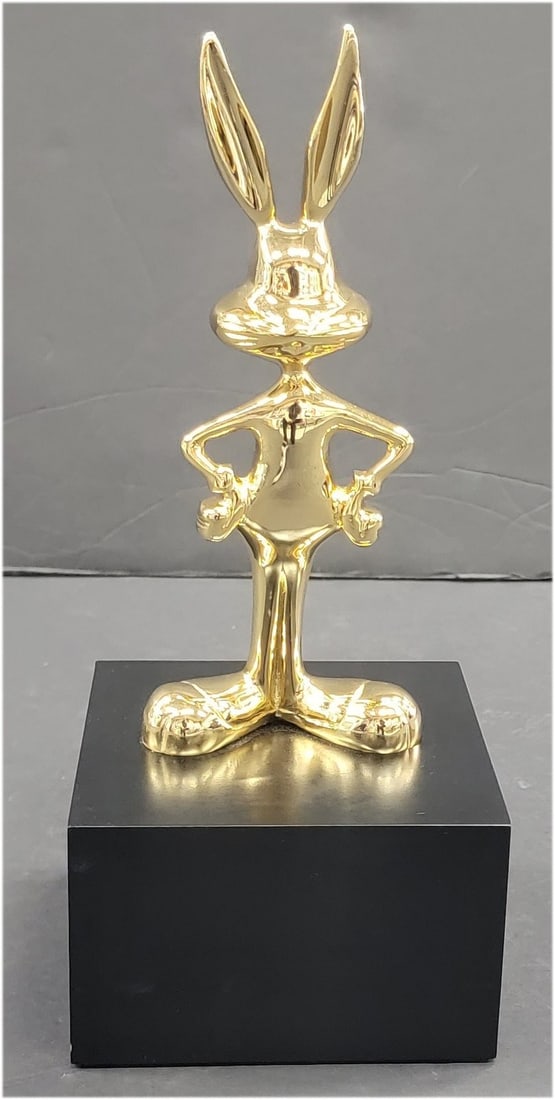 Original Bugs Bunny Gold Trophy Statue Looney Tunes Display Piece (1 of 4)