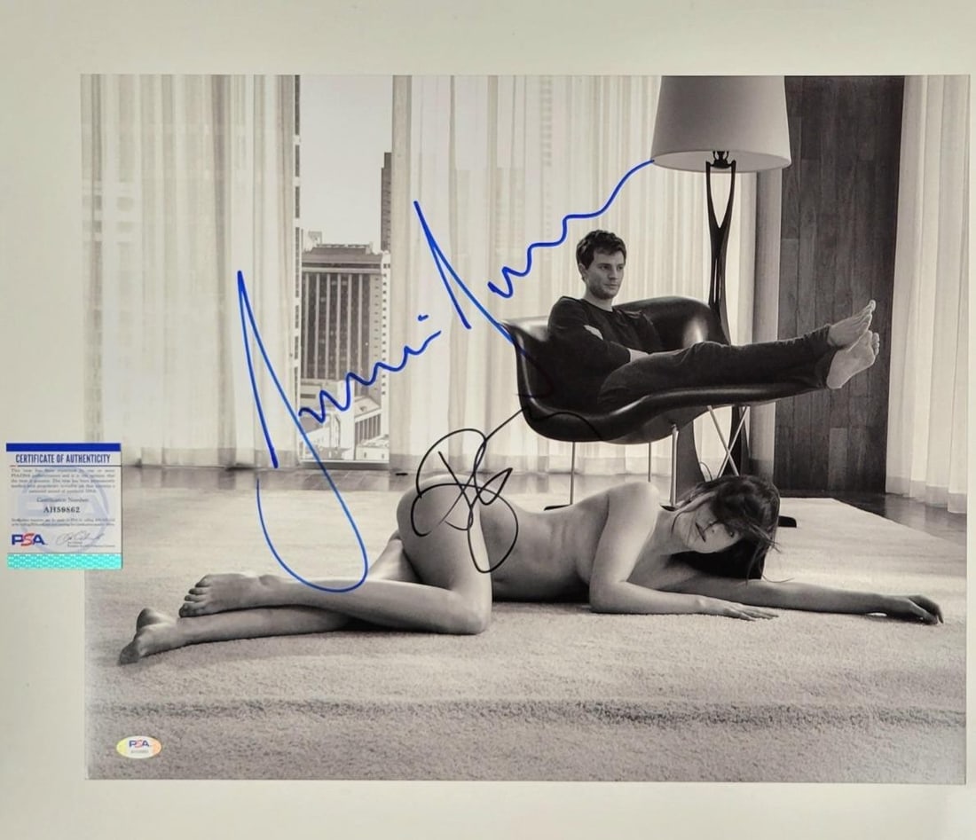 Jamie Dornan Dakota Johnson Signed 16x20 Fifty Shades Photo PSA: Jamie Dornan Dakota Johnson Signed 16x20 Fifty Shades Photo PSA This captivating 16x20 photograph features the iconic duo Jamie Dornan and Dakota Johnson from the movie 'Fifty Shades of Grey'. The ima