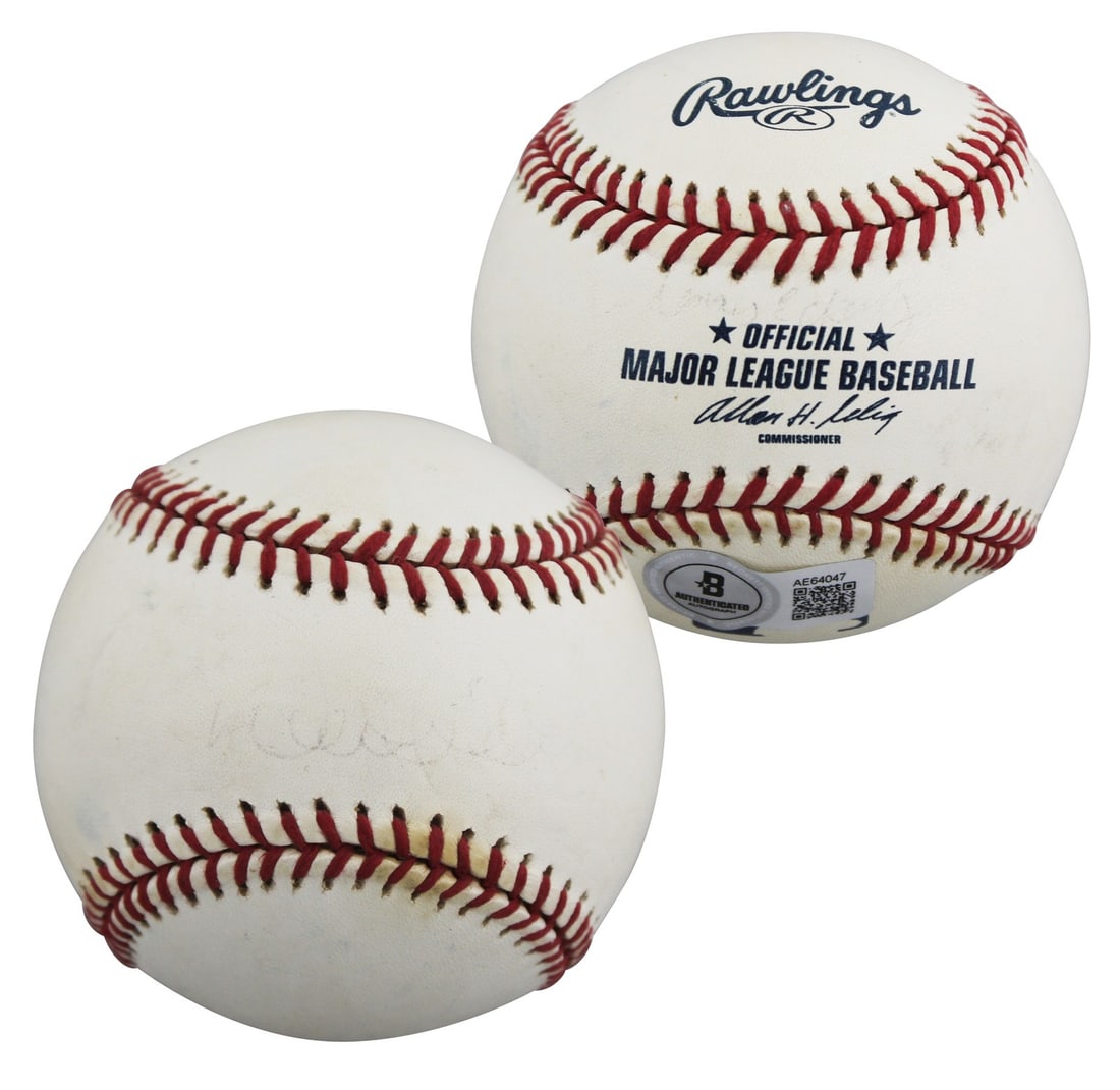 Derek Jeter Signed Allen Selig Baseball New York Yankees Beckett COA (1 of 8)