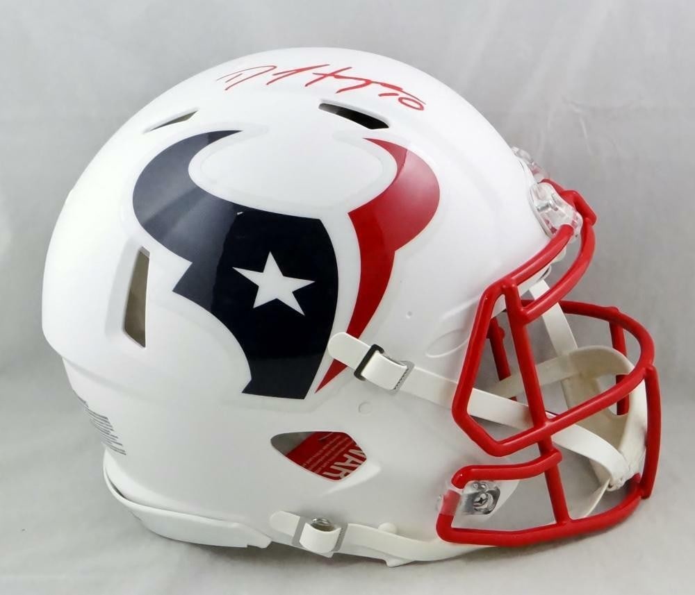 DeAndre Hopkins Signed Houston Texans Authentic Speed Helmet JSA W Auth: DeAndre Hopkins Signed Houston Texans Authentic Speed Helmet JSA W Auth This authentic flat white speed helmet features the signature of DeAndre Hopkins, a prominent player of the Houston Texans. It i