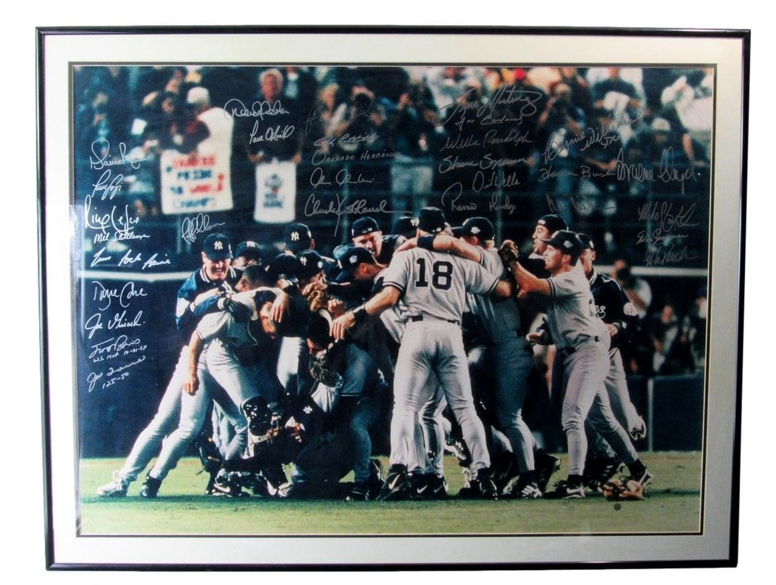 Framed 30x40 Photo Signed by 30 Yankees 1998 World Series Champions Golden Sports Auth: Framed 30x40 Photo Signed by 30 Yankees 1998 World Series Champions Golden Sports Auth Celebrate the legendary 1998 New York Yankees World Series victory with this stunning team-signed photo. This ori