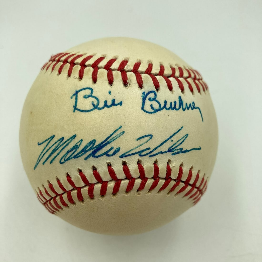 Rare 1986 World Series Baseball Signed by Buckner & Wilson JSA COA: Rare 1986 World Series Baseball Signed by Buckner & Wilson JSA COA This is a rare 1986 World Series baseball signed by the legendary duo Bill Buckner and Mookie Wilson. This collectible ball comes wit