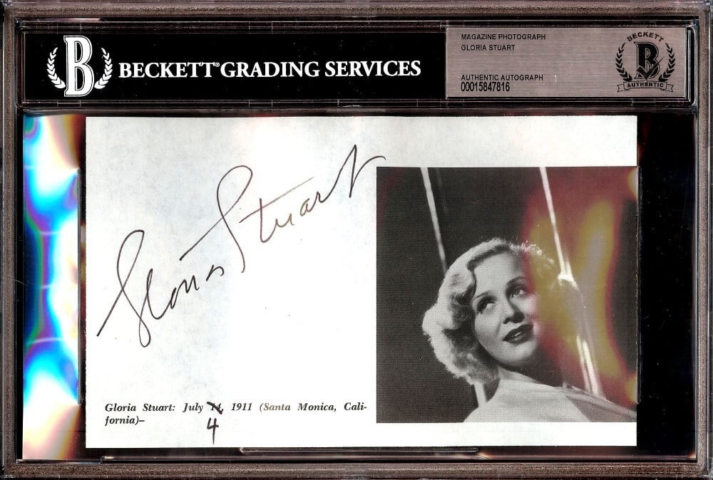 Gloria Stuart Autographed Titanic Magazine Photo Beckett Authenticated 6 x 9: Gloria Stuart Autographed Titanic Magazine Photo Beckett Authenticated 6 x 9 This is an original autographed magazine photo of Gloria Stuart, the renowned actress from Titanic. The photograph is authe