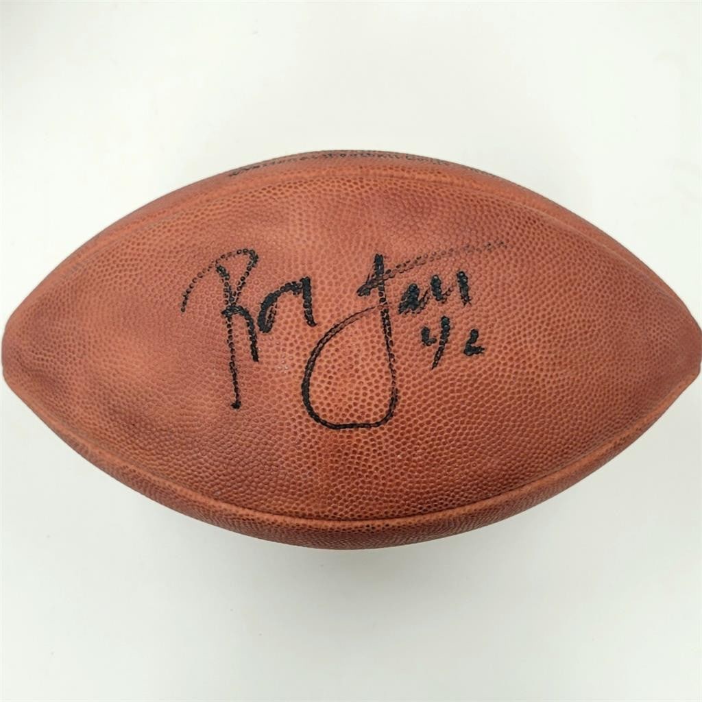 Ronnie Lott Signed Official NFL Football 49ers Beckett Authenticated: Ronnie Lott Signed Official NFL Football 49ers Beckett Authenticated This official Wilson NFL football features the signature of legendary player Ronnie Lott, a prominent figure in San Francisco 49ers