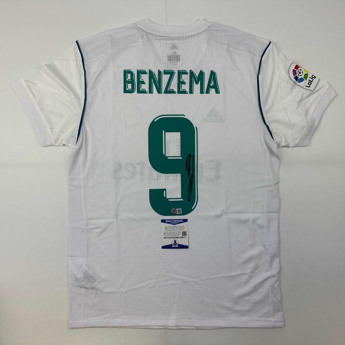Karim Benzema Autographed Real Madrid 17-18 Jersey Beckett COA (1 of 3)