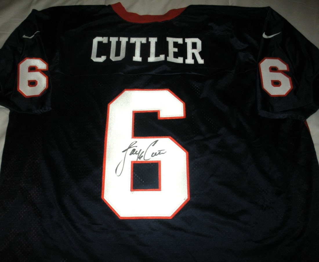 Jay Cutler Denver Broncos Signed Nike Jersey with COA: Jay Cutler Denver Broncos Signed Nike Jersey with COA This officially licensed Nike jersey features the signature of Jay Cutler, a notable player from the Denver Broncos. It is classified as a collect