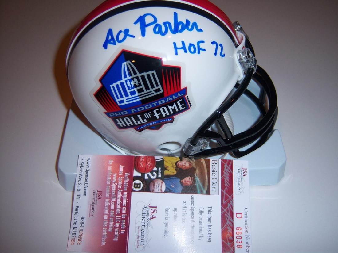 Ace Parker Signed Mini Helmet JSA COA Hall of Fame Yankees: Ace Parker Signed Mini Helmet JSA COA Hall of Fame Yankees This authentic mini helmet features the signature of ACE PARKER, an esteemed Hall of Famer associated with the New York Yankees. The helmet i