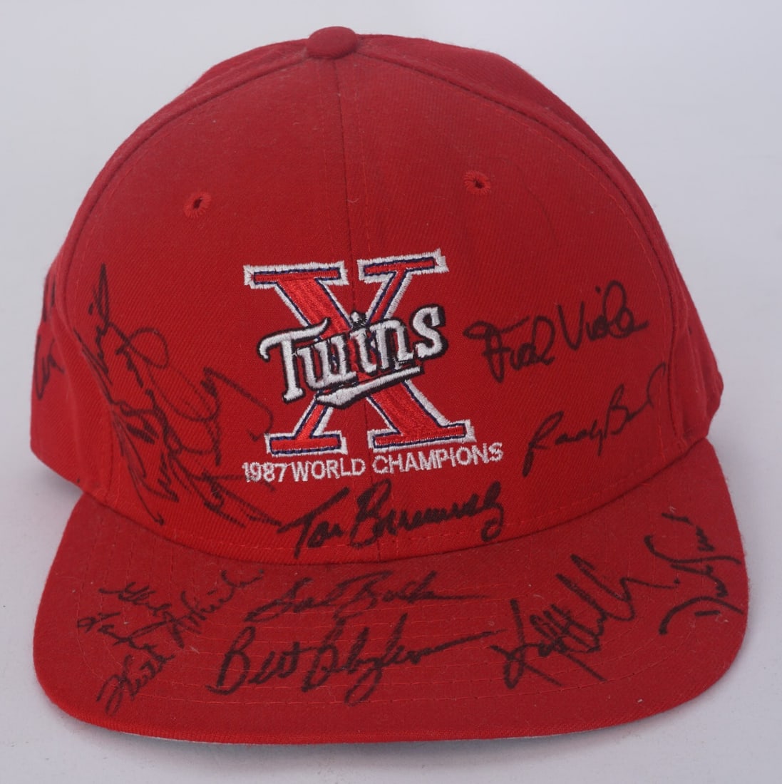 1987 Minnesota Twins Signed Baseball Hat with Beckett COA (1 of 8)