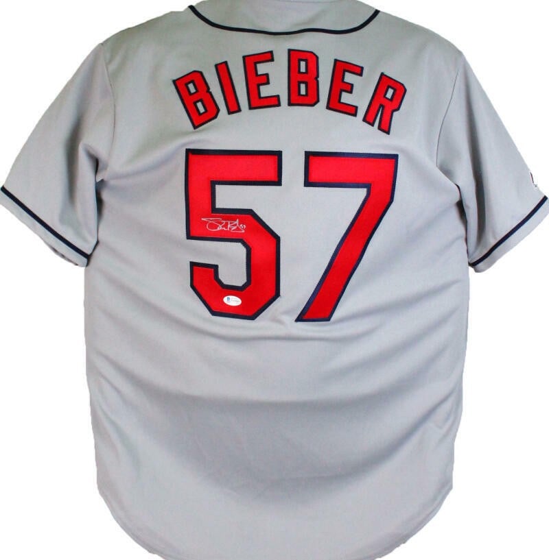 Shane Bieber Signed Cleveland Indians Grey Jersey with Beckett Auth: Shane Bieber Signed Cleveland Indians Grey Jersey with Beckett Auth This Cleveland Indians grey jersey is a must-have for any baseball fan, featuring the authentic signature of star pitcher Shane Bieb