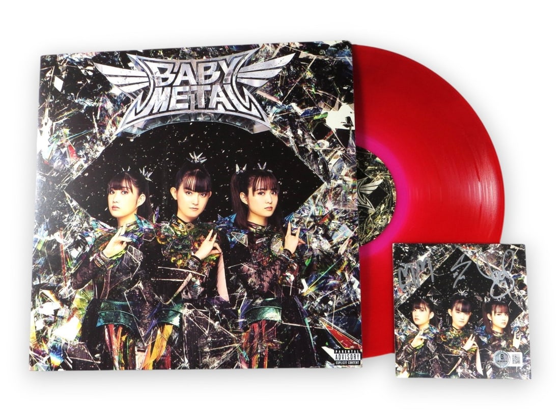 Baby Metal Band Signed Album Insert Beckett Authenticated Su-Metal Moametal Momometal (1 of 2)