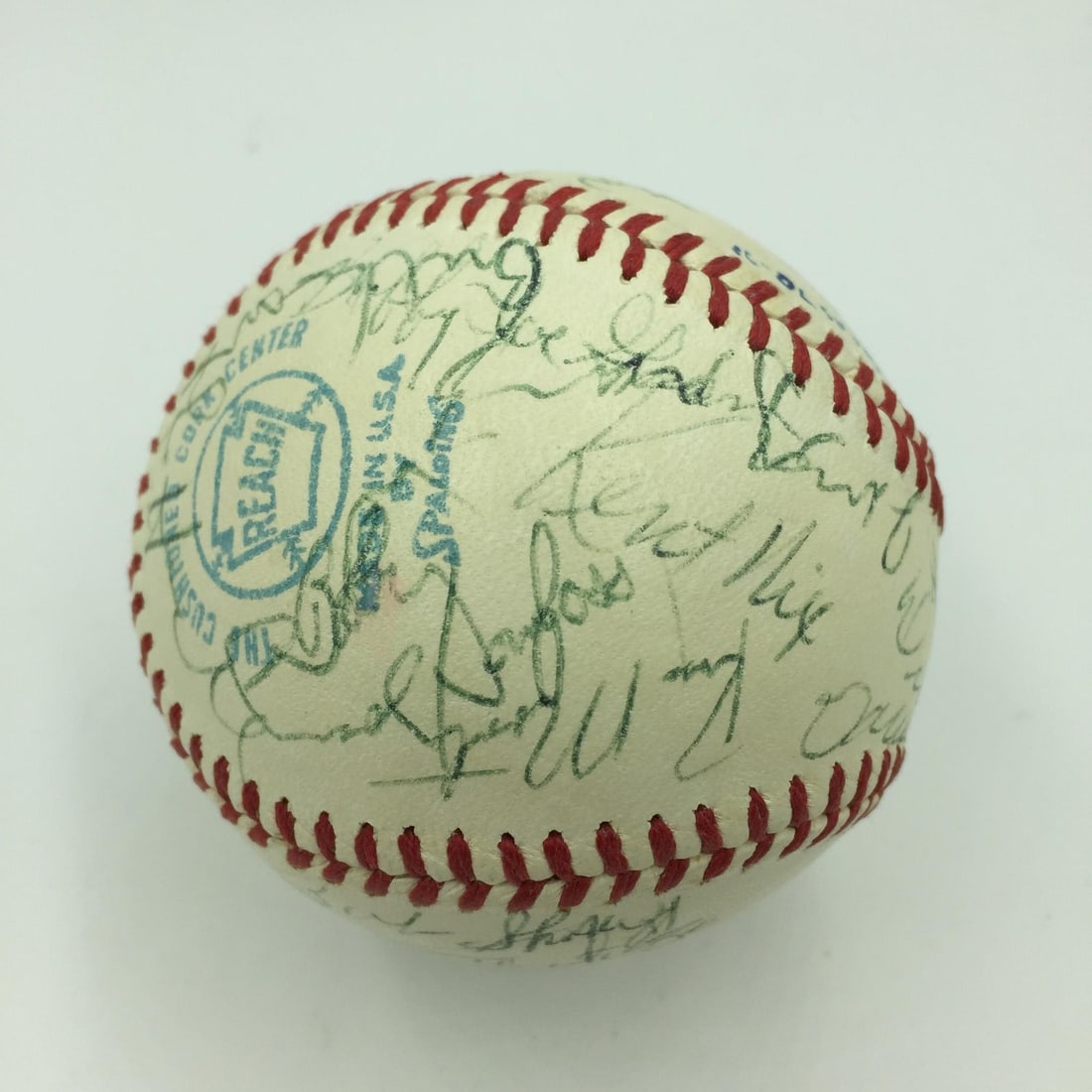 Rare 1970 Chicago Bears Team Signed Baseball 25 Autographs JSA COA: Rare 1970 Chicago Bears Team Signed Baseball 25 Autographs JSA COA This rare 1970 Chicago Bears NFL team signed American League baseball is a unique collectible featuring over 25 signatures from the t