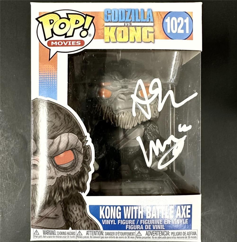 Adam Wingard Signed Godzilla vs. Kong Funko Pop #1021 Beckett Authenticated: Adam Wingard Signed Godzilla vs. Kong Funko Pop #1021 Beckett Authenticated This is an original Funko Pop! figure of Godzilla vs. Kong, featuring the signature of director Adam Wingard. The item is au