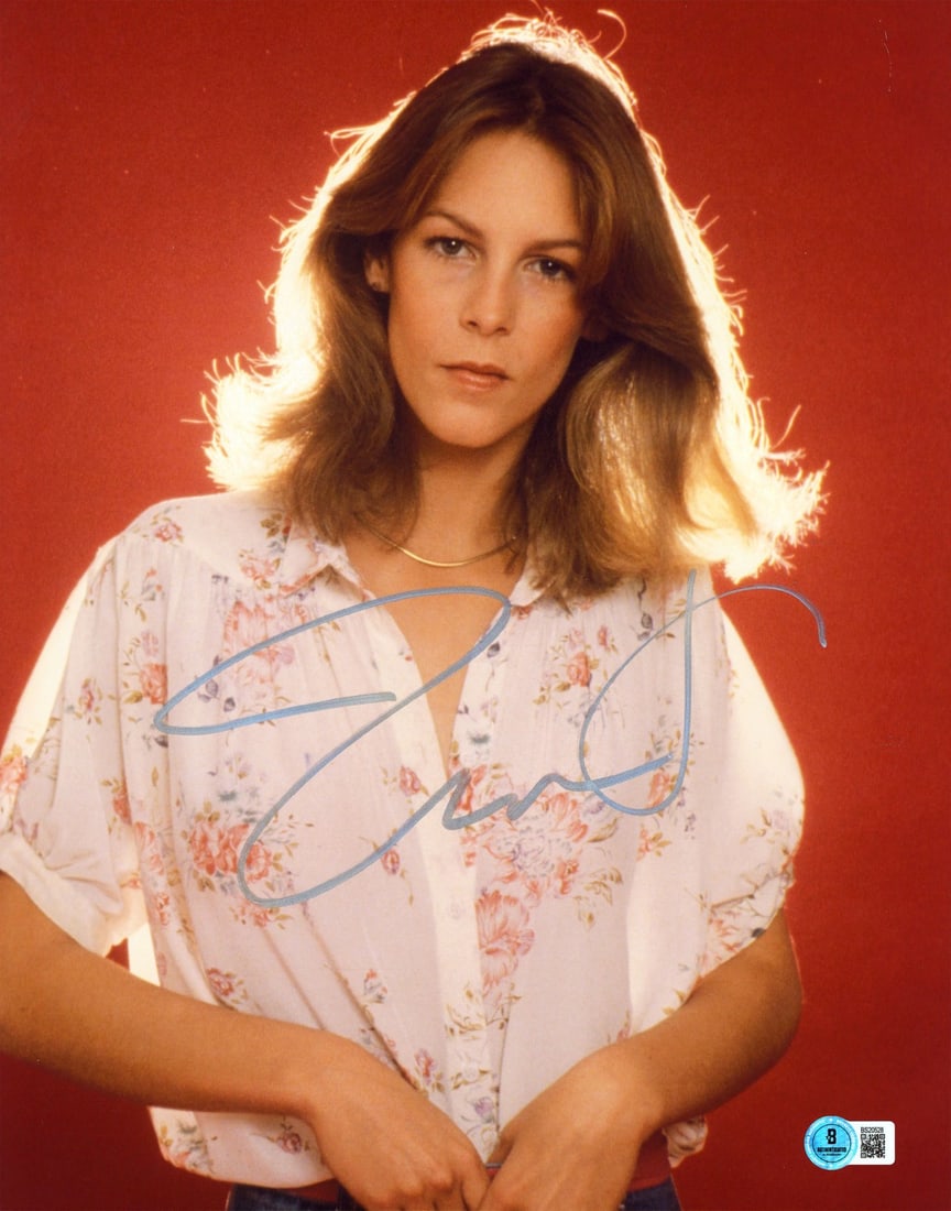 Jamie Lee Curtis Signed Halloween 11x14 Photo BAS Authenticated: Jamie Lee Curtis Signed Halloween 11x14 Photo BAS Authenticated This stunning 11x14 vertical photograph features a personally signed autograph from the iconic Jamie Lee Curtis, renowned for her role i