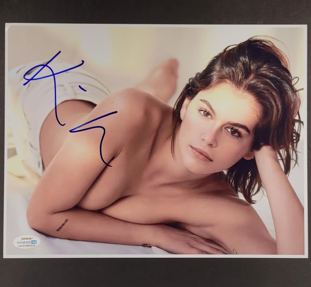 Kaia Gerber Autographed 8.5x11 Photo ACOA Certified: Kaia Gerber Autographed 8.5x11 Photo ACOA Certified Capture a moment in time with this stunning 8.5x11 photo of Kaia Gerber, a renowned model. This original photograph is beautifully signed by Kaia Ge