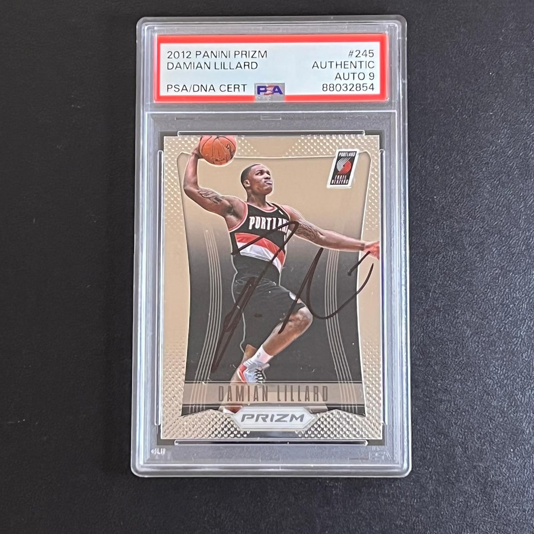 2012-13 Panini Prizm #245 Damian Lillard Signed Card PSA Authenticated (1 of 2)