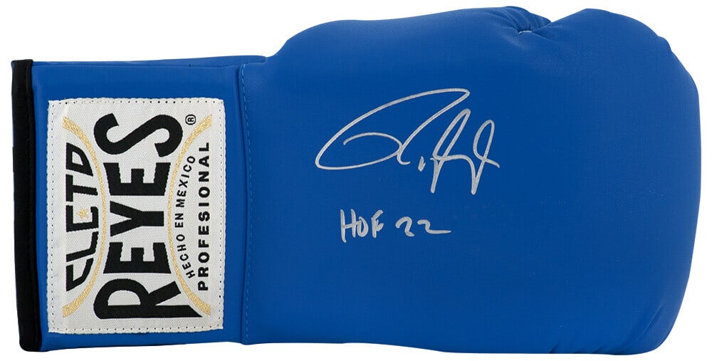 Roy Jones Jr Signed Cleto Reyes Blue Boxing Glove HOF 22 COA: Roy Jones Jr Signed Cleto Reyes Blue Boxing Glove HOF 22 COA Roy Jones Jr Signed Cleto Reyes Blue Boxing Glove HOF 22 COA This original Cleto Reyes blue boxing glove features the signature of legendar