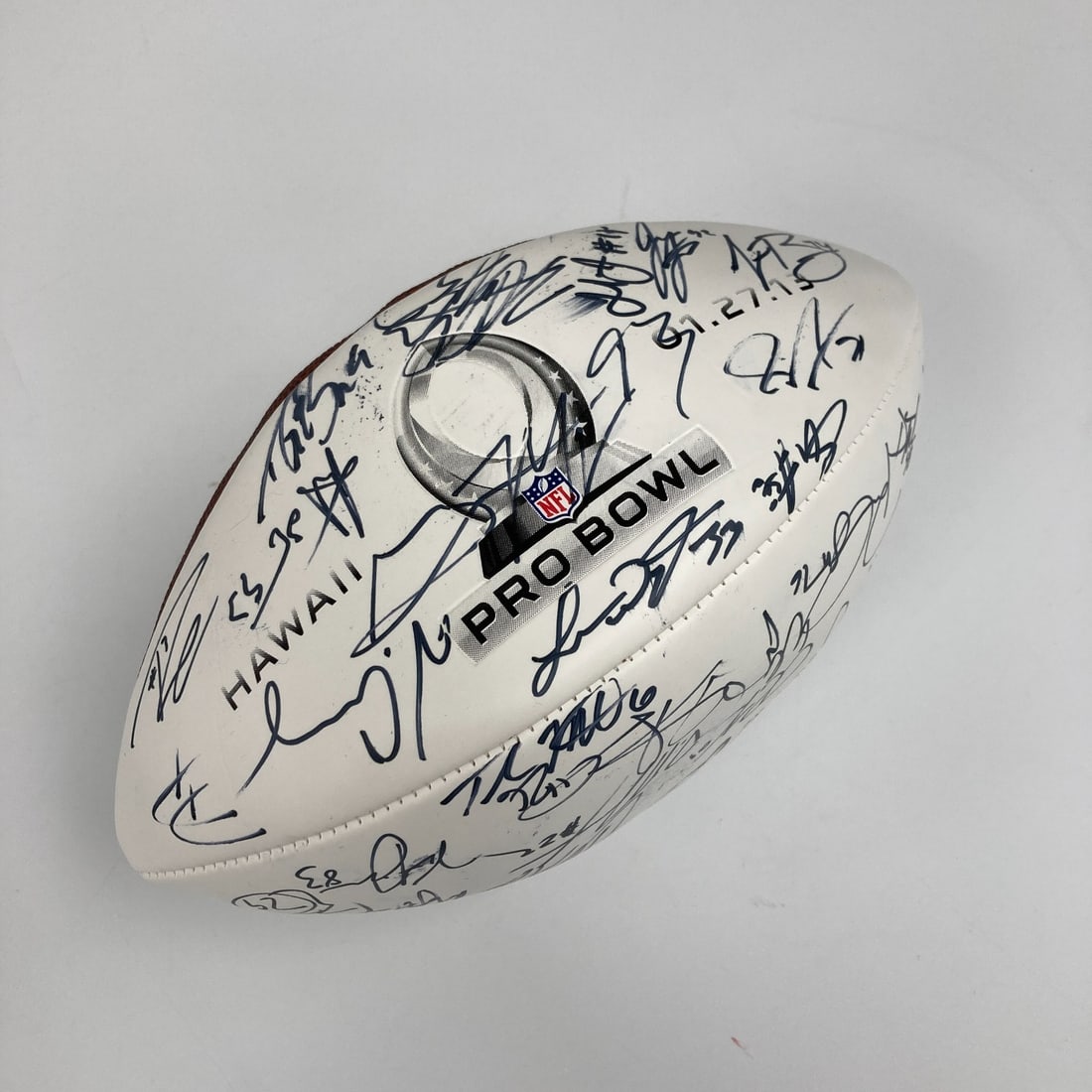 2013 Pro Bowl Team Signed Football with JSA COA Drew Brees Eli Manning: 2013 Pro Bowl Team Signed Football with JSA COA Drew Brees Eli Manning This exceptional 2013 Pro Bowl team-signed NFL football is a must-have for collectors. Authentically hand-signed by 30 notable pl