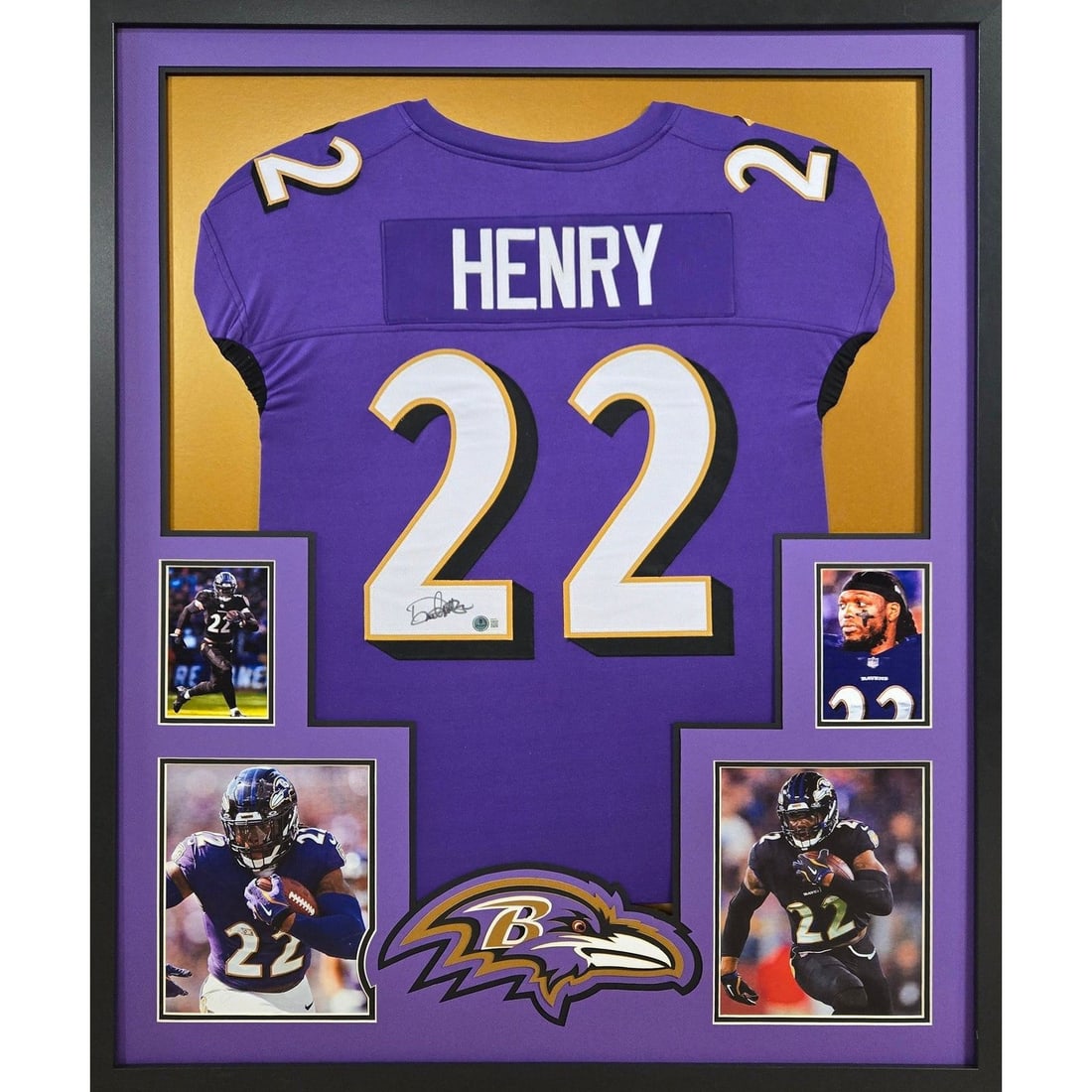 Derrick Henry Signed Framed Jersey Beckett Authenticated 42x34 (1 of 2)