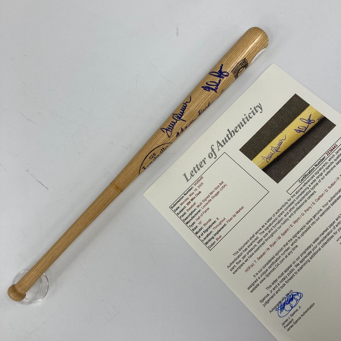 300 Win Club Signed Mini Baseball Bat Nolan Ryan Tom Seaver JSA Authenticated (1 of 9)