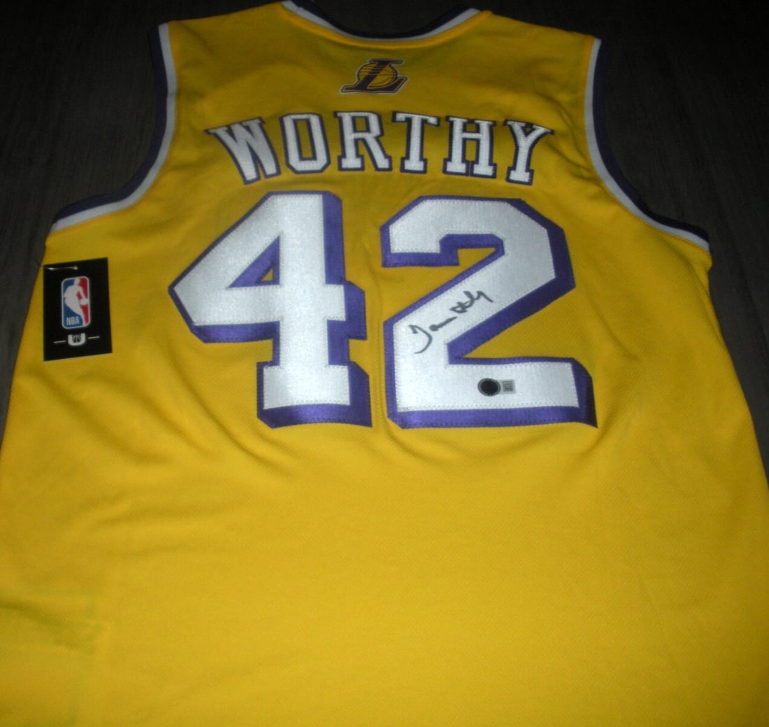 James Worthy Los Angeles Lakers Signed Official NBA Jersey COA: James Worthy Los Angeles Lakers Signed Official NBA Jersey COA This is an officially licensed NBA jersey signed by James Worthy, a renowned player of the Los Angeles Lakers. It is an original item, pe
