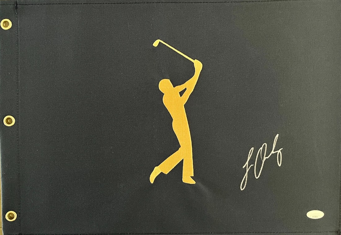 Louis Oosthuizen Signed The Players Championship Navy Pin Flag JSA: Louis Oosthuizen Signed The Players Championship Navy Pin Flag JSA This is an official The Players Championship (Navy) pin flag, expertly signed by professional golfer Louis Oosthuizen. The autograph