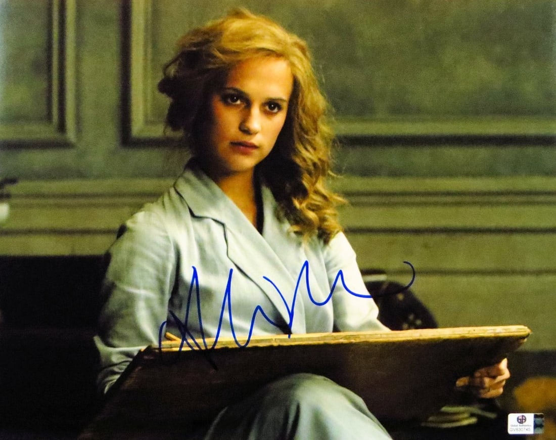 Alicia Vikander Autographed 11x14 Photo Global Authentics The Danish Girl (1 of 3)
