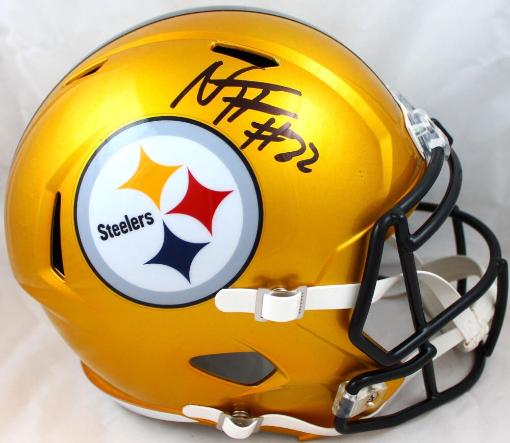 Najee Harris Autographed Pittsburgh Steelers Flash Speed Helmet Beckett Certified: Najee Harris Autographed Pittsburgh Steelers Flash Speed Helmet Beckett Certified This is an original Pittsburgh Steelers Flash Speed Helmet signed by NFL player Najee Harris. The helmet is authentica