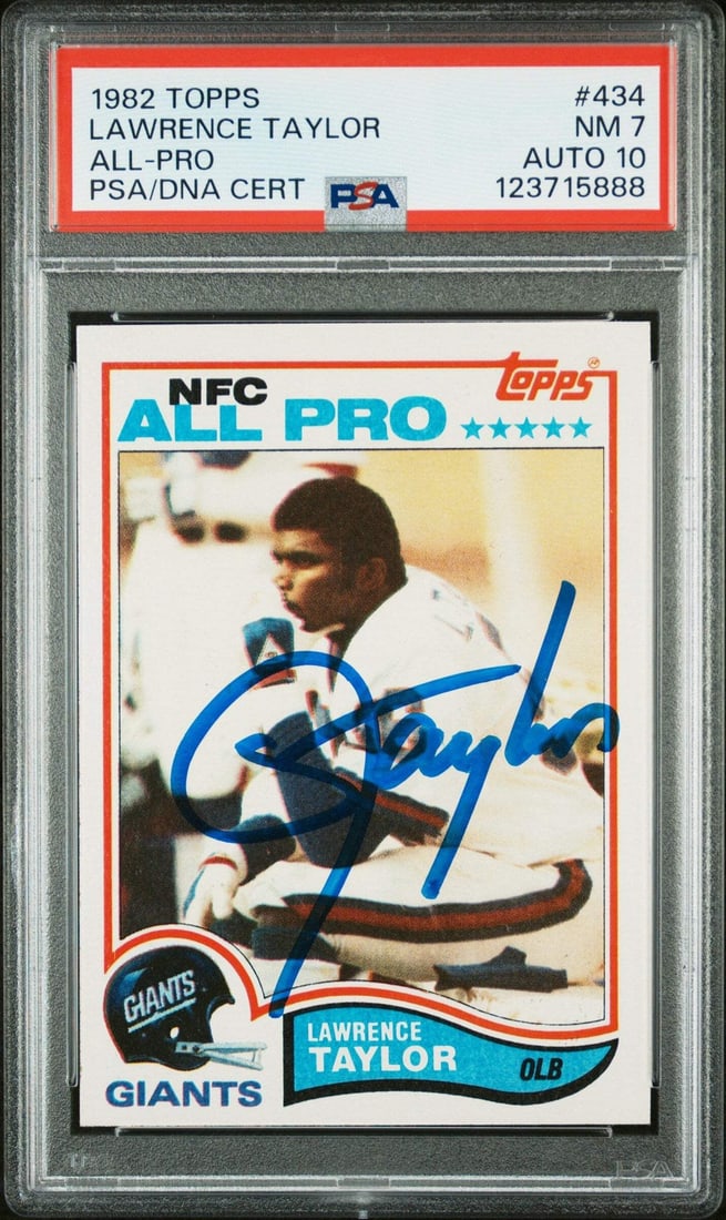 Lawrence Taylor 1982 Topps Rookie Card PSA 7 Autograph PSA 10 (1 of 2)