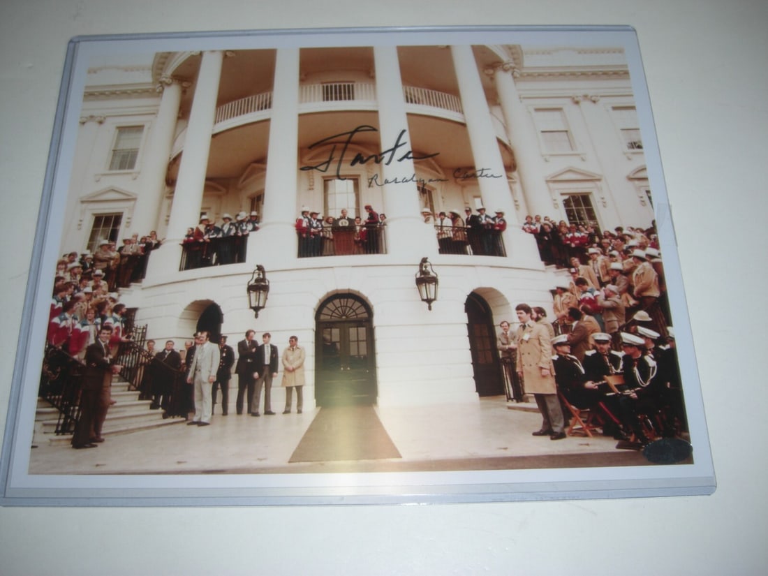 Jimmy Carter Rosalynn Carter Signed 8x10 Photo with Hologram: Jimmy Carter Rosalynn Carter Signed 8x10 Photo with Hologram This is an original 8x10 photograph featuring Jimmy Carter, the 39th President of the United States, alongside Rosalynn Carter, the First L