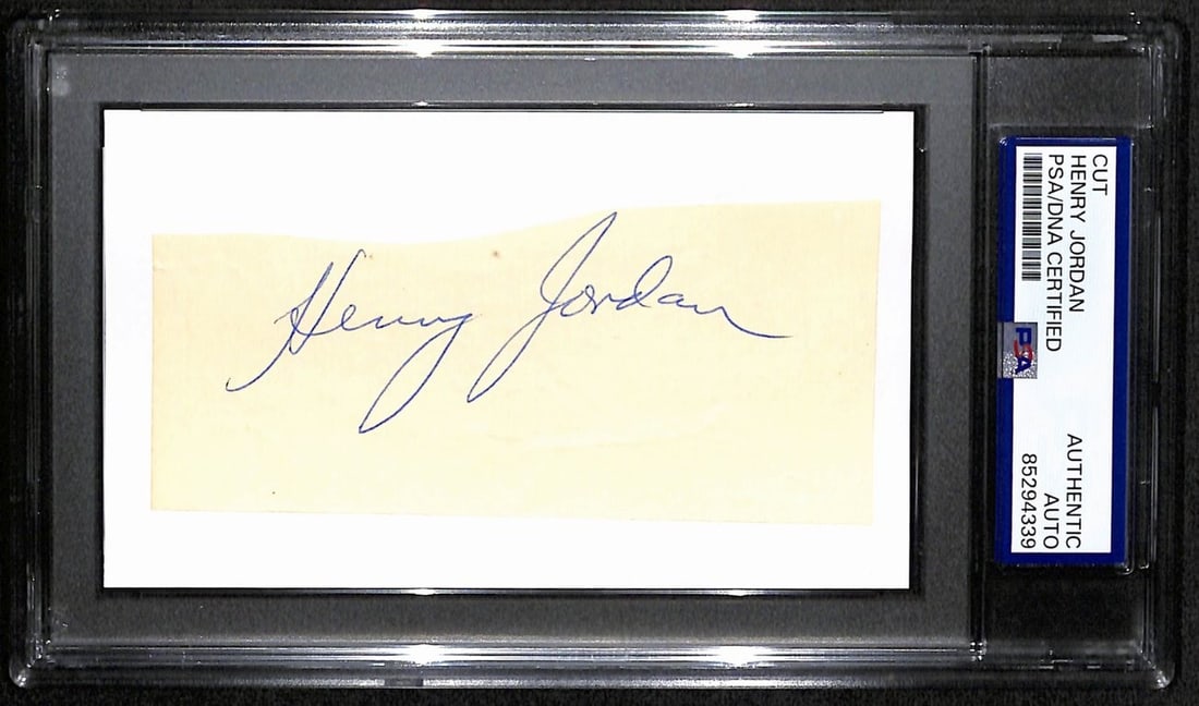 Henry Jordan HOF Signed Cut 3x5 Card Green Bay Packers PSA/DNA: Henry Jordan HOF Signed Cut 3x5 Card Green Bay Packers PSA/DNA This offering features a Henry Jordan Hall of Fame signed cut on a 3x5 card, representing the legendary Green Bay Packers. The autograph