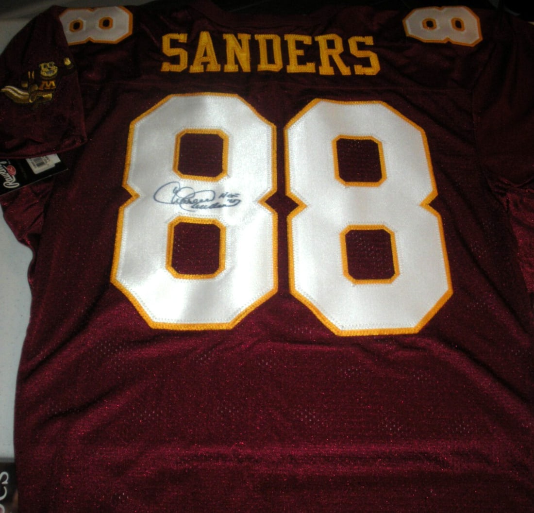 Charlie Sanders Detroit Lions Signed Rawlings Jersey with COA: Charlie Sanders Detroit Lions Signed Rawlings Jersey with COA This official licensed Rawlings jersey features a signature from Charlie Sanders, a celebrated player of the Minnesota Gophers and Detroit
