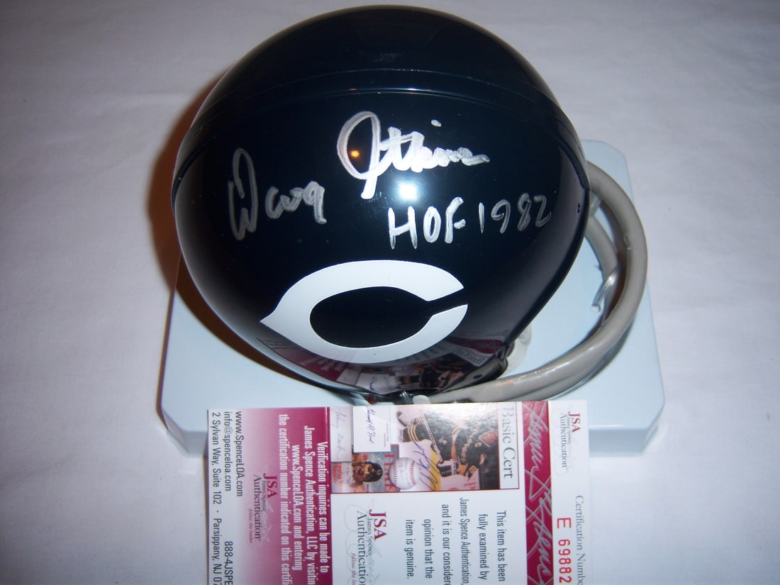 Doug Atkins Signed Mini Helmet JSA COA Chicago Bears Tennessee HOF: Doug Atkins Signed Mini Helmet JSA COA Chicago Bears Tennessee HOF This is an original mini helmet signed by Doug Atkins, a Hall of Fame inductee in 1982, known for his legacy with the Chicago Bears a