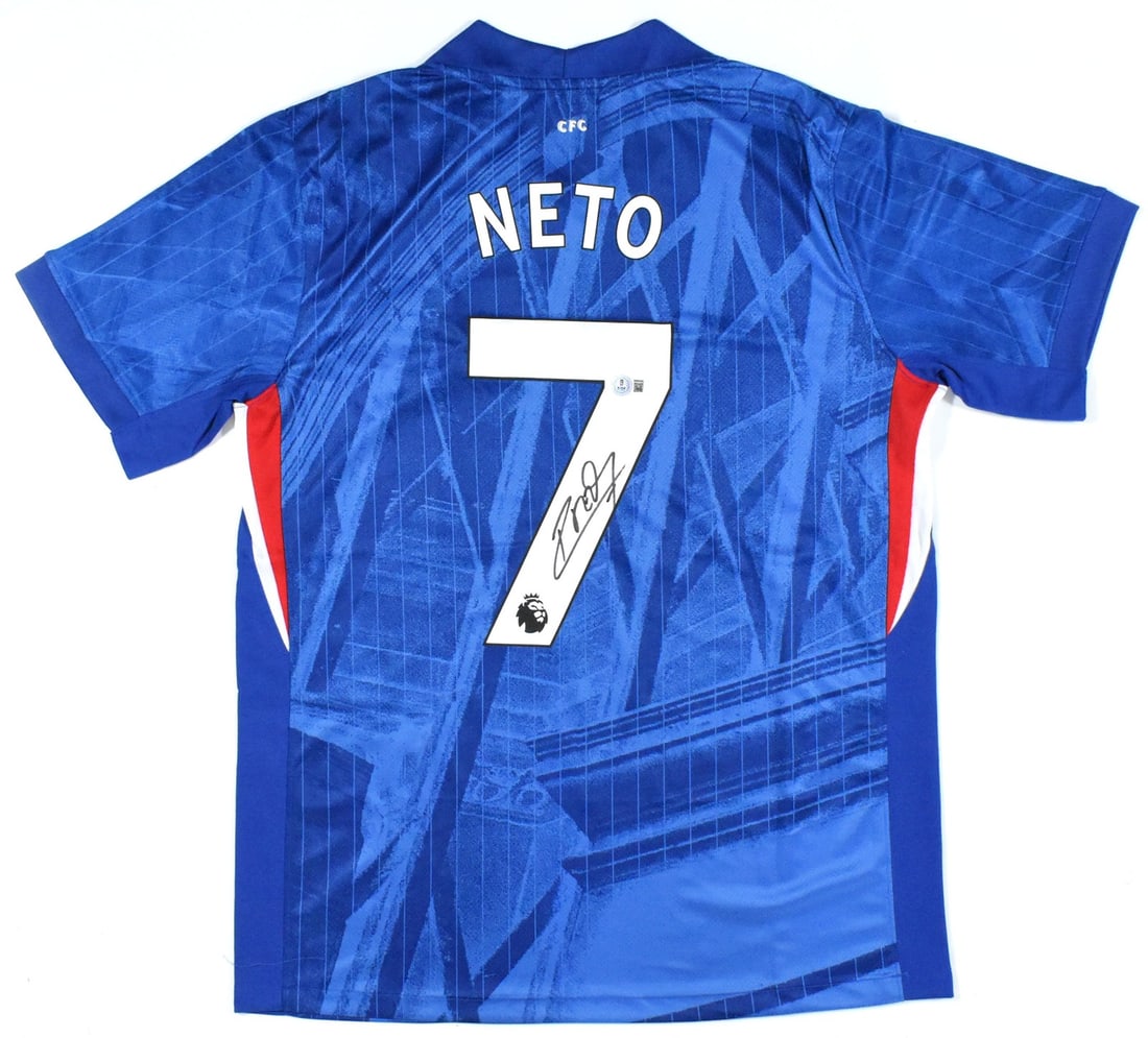 Pedro Neto Signed Chelsea Home Jersey #7 with Beckett Hologram: Pedro Neto Signed Chelsea Home Jersey #7 with Beckett Hologram This is an original autographed Chelsea FC home soccer jersey featuring the signature of player Pedro Neto, number 7. The jersey is in pr