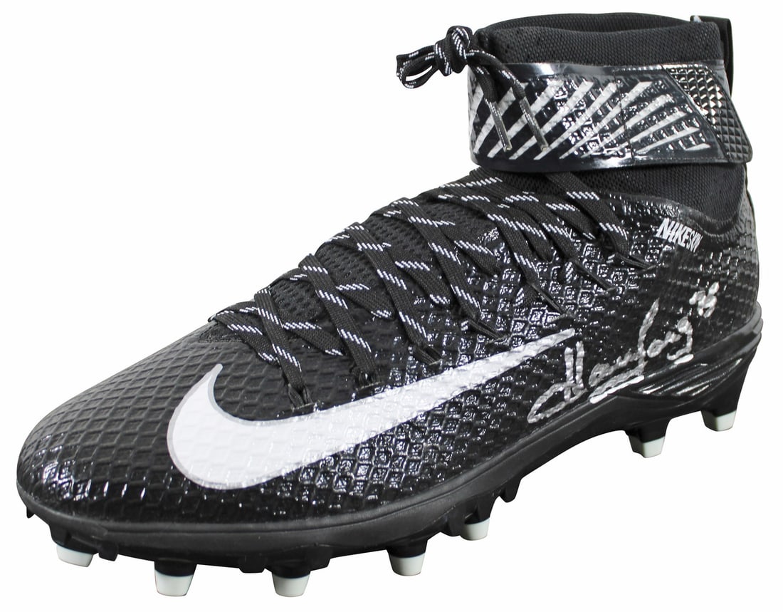 Howie Long Autographed Black Nike Lunarbeast Football Cleat BAS Witnessed: Howie Long Autographed Black Nike Lunarbeast Football Cleat BAS Witnessed This authentic Black Nike Lunarbeast Football Left Cleat has been personally signed by Hall of Famer Howie Long of the Oakland