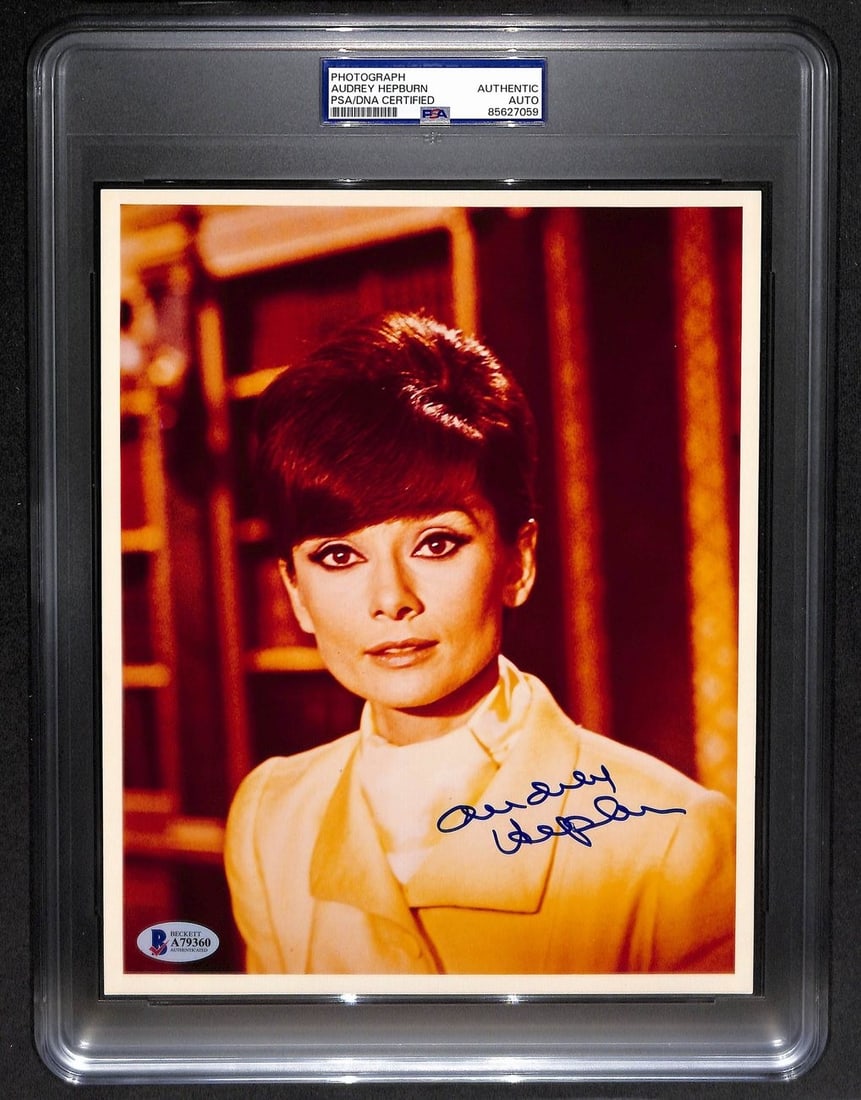 Audrey Hepburn Autographed 8x10 Photo PSA/DNA Beckett Authenticated (1 of 4)